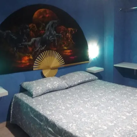 Venusroom * 卡塔尼亚